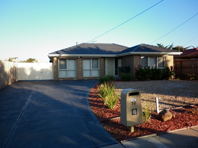 14  Leavesdon Avenue, Kealba VIC 3021