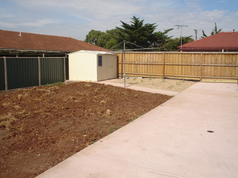 14  Leavesdon Avenue, Kealba VIC 3021