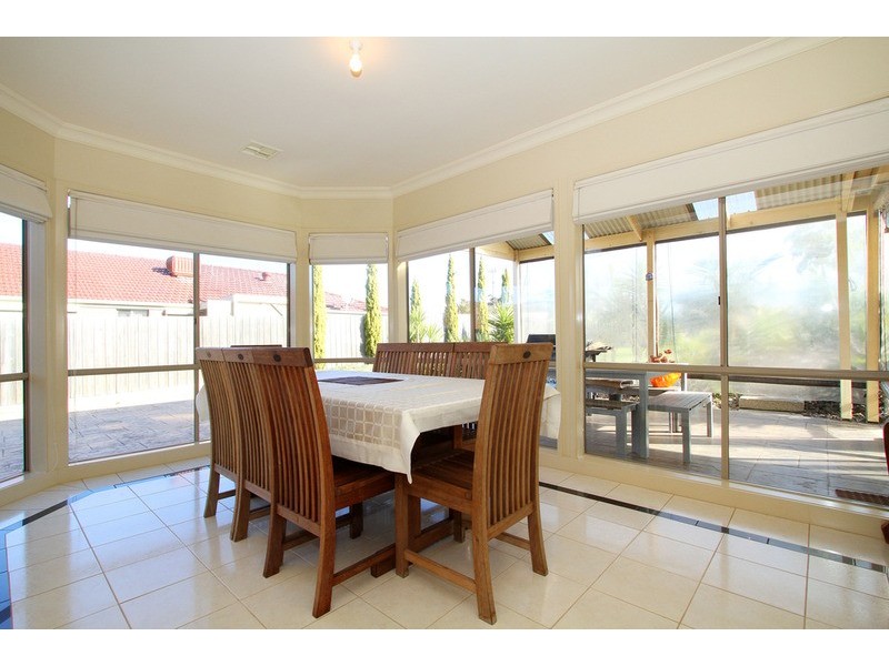 20 Imperial Court, Hillside VIC 3037