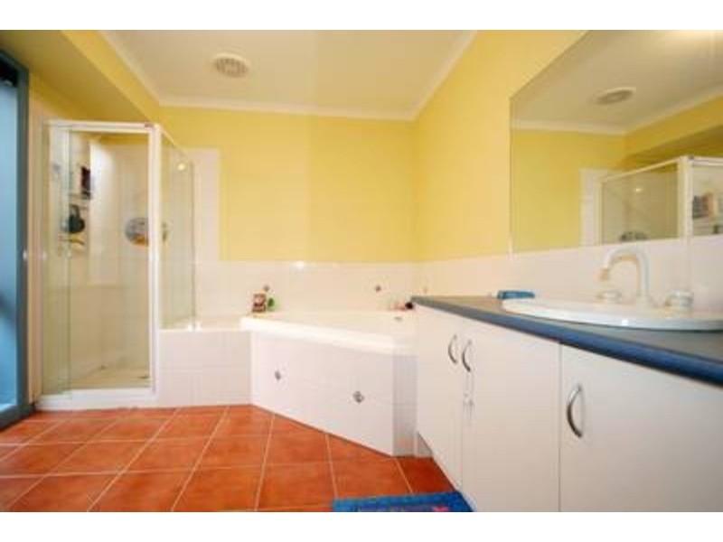 13 Venus Court, Hillside VIC 3037