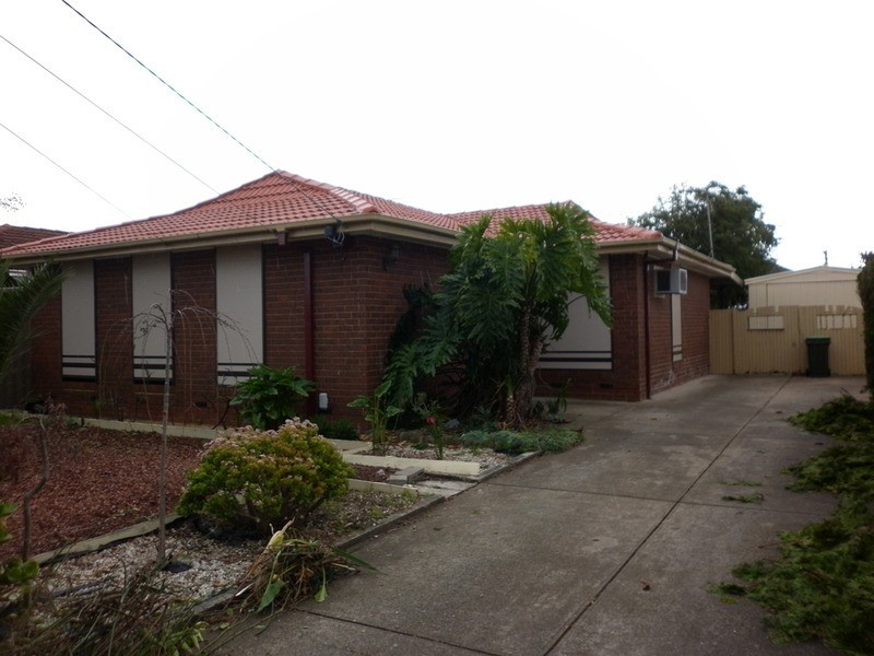 46 Tarana Crescent, St Albans VIC 3021