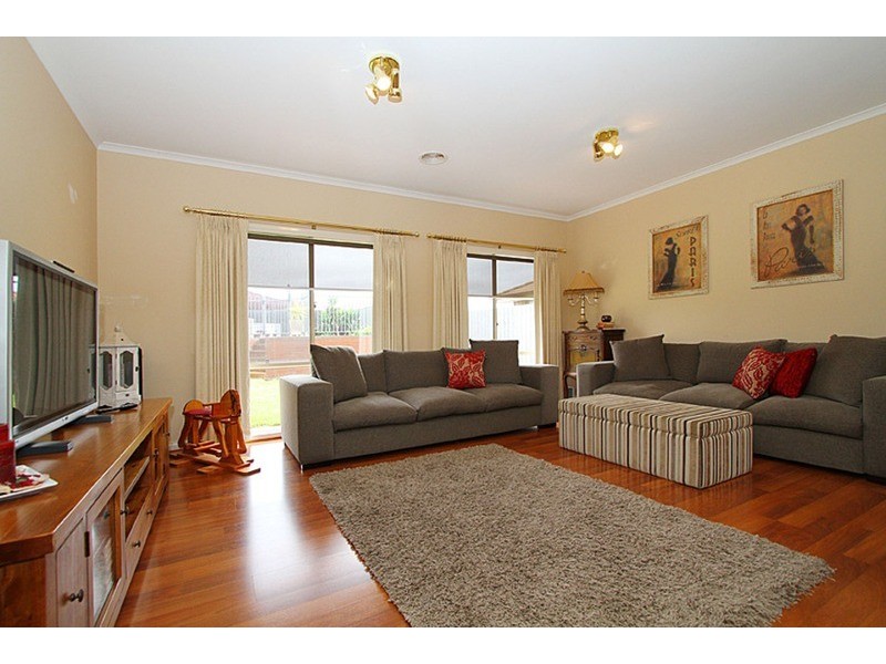 3 Pinjara Court, Hillside VIC 3037