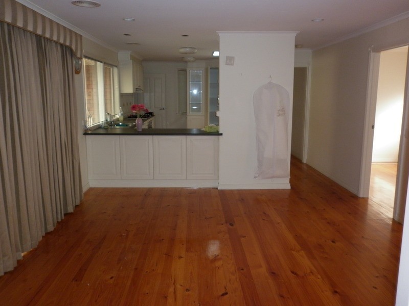 6 Ayers Court, Taylors Lakes VIC 3038