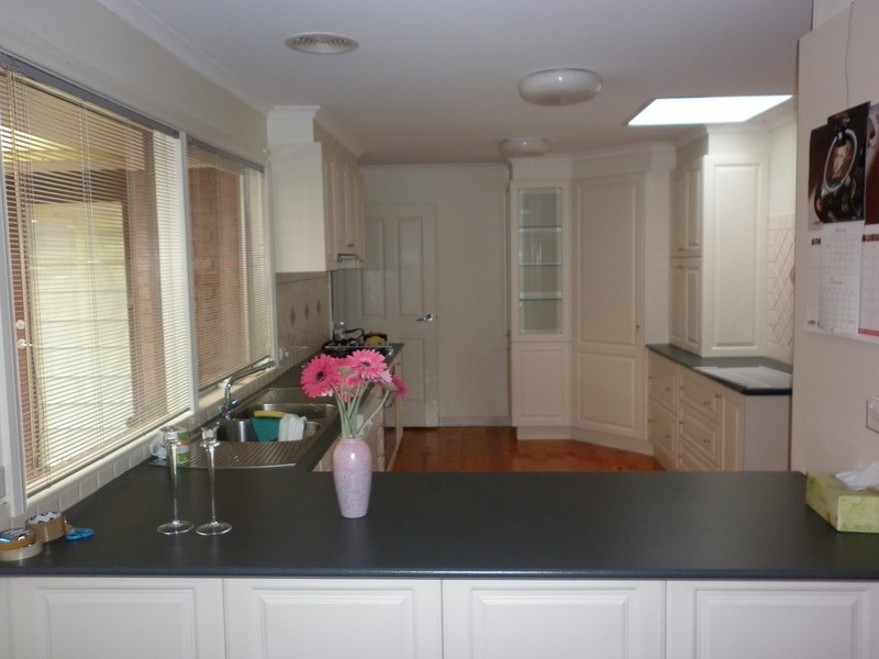 6 Ayers Court, Taylors Lakes VIC 3038