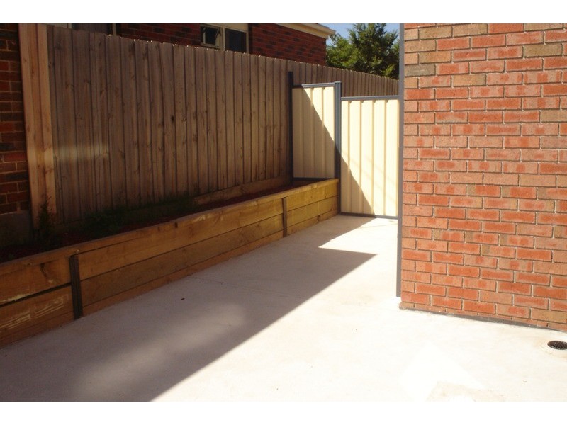 3/12 Buckingham Street, Sydenham VIC 3037