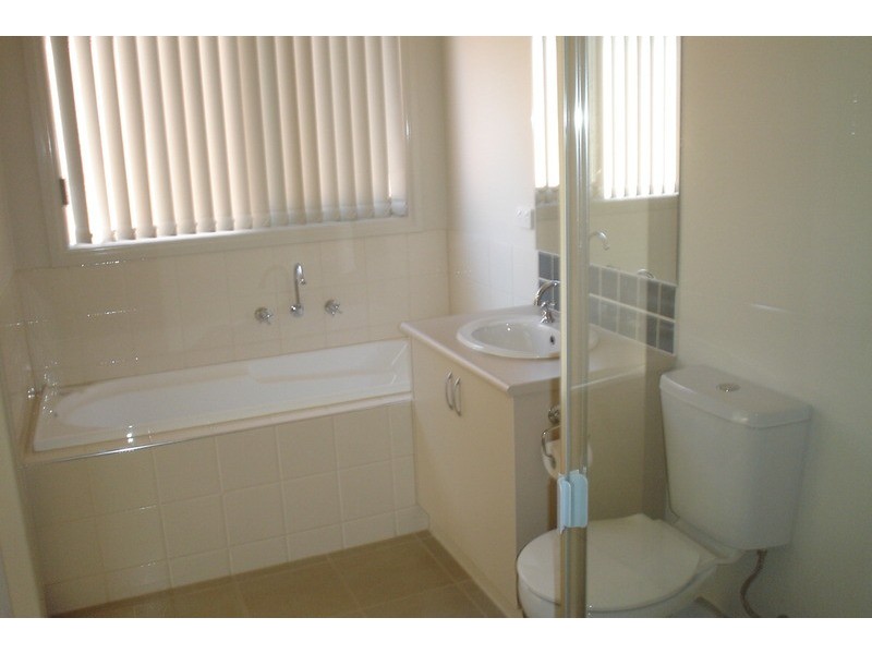 3/12 Buckingham Street, Sydenham VIC 3037