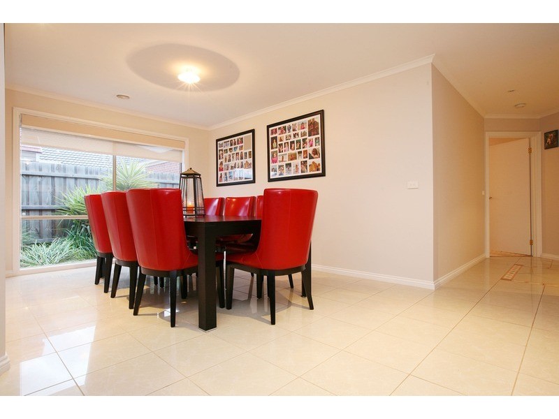 25 Taylors Hill Boulevard, Taylors Hill VIC 3037
