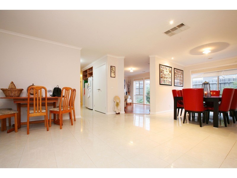 25 Taylors Hill Boulevard, Taylors Hill VIC 3037