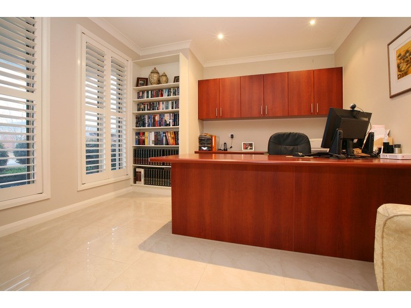 17 Speargrass Drive, Hillside VIC 3037