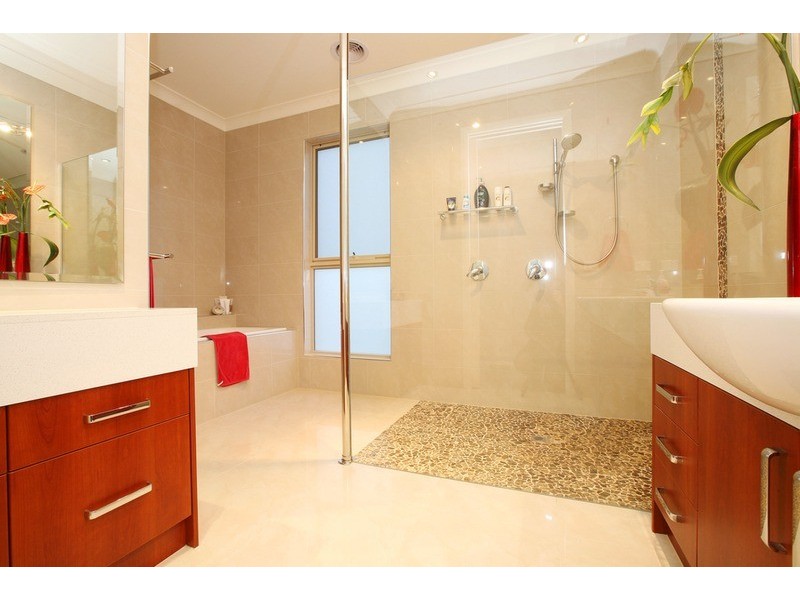 17 Speargrass Drive, Hillside VIC 3037