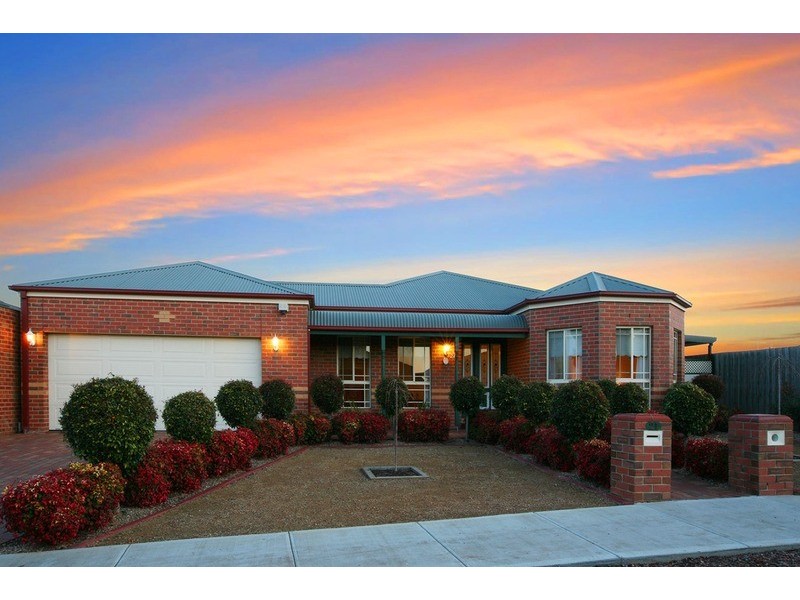 21 Bungarim Wynd, Sydenham VIC 3037