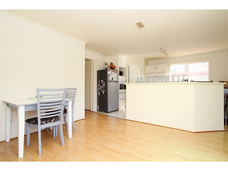 34 Saronvale Crescent, Hillside VIC 3037