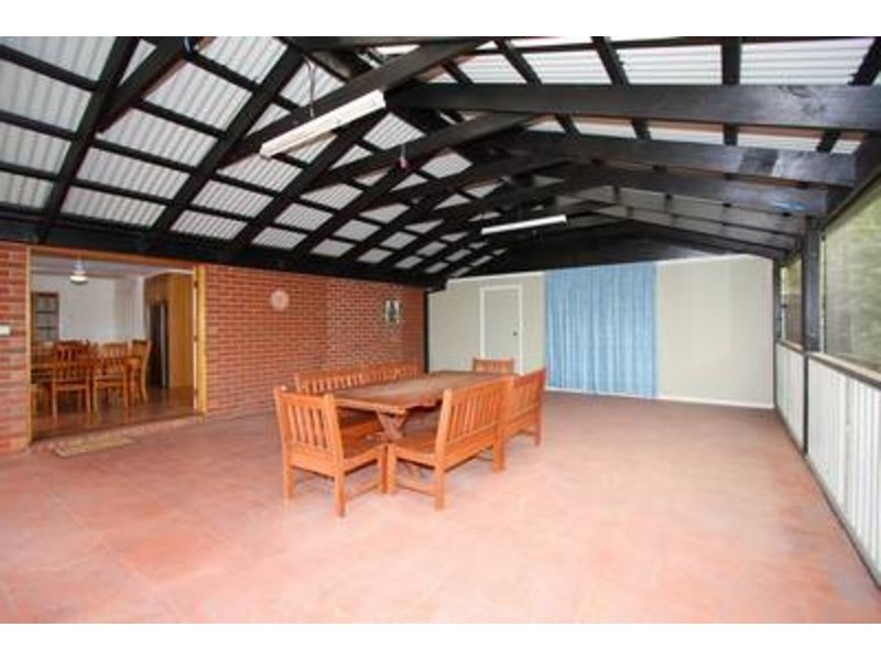 83 John Paul Drive, Hillside VIC 3037