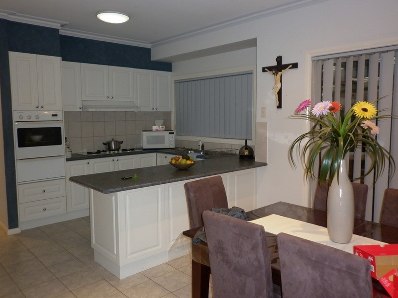 11/a Blake Close, Delahey VIC 3037