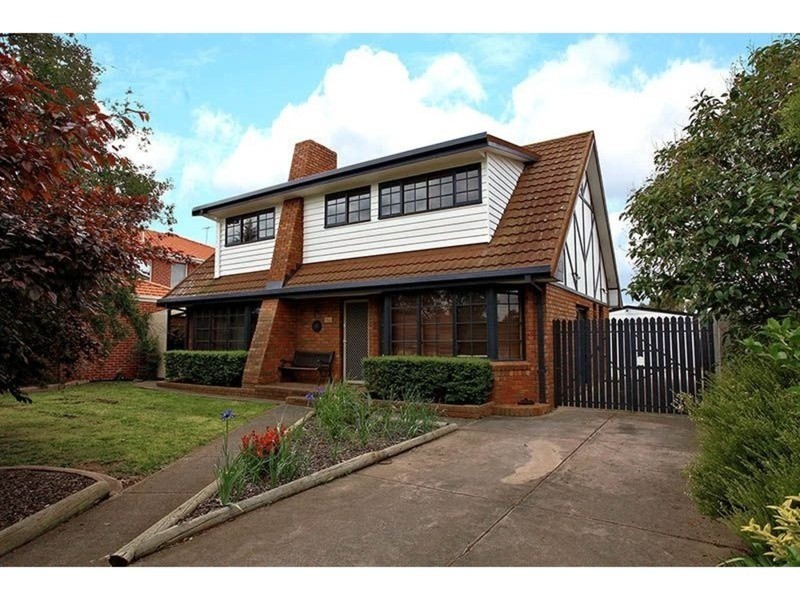 48 Lady Nelson Way, Taylors Lakes VIC 3038