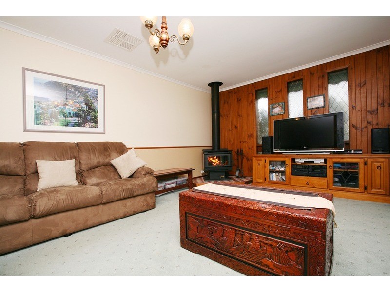 40 Dongola Road, Keilor Downs VIC 3038
