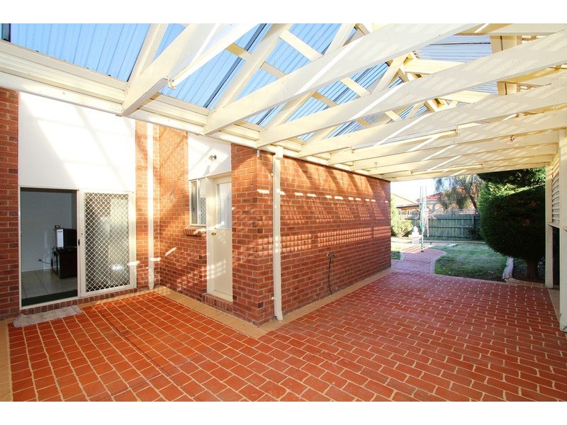 35 Meade Way, Sydenham VIC 3037