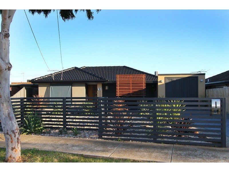 11 Eureka Court, Kings Park VIC 3021