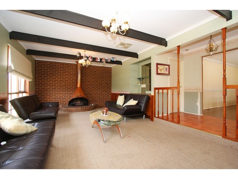 1/13 Argyll Street, Sydenham VIC 3037