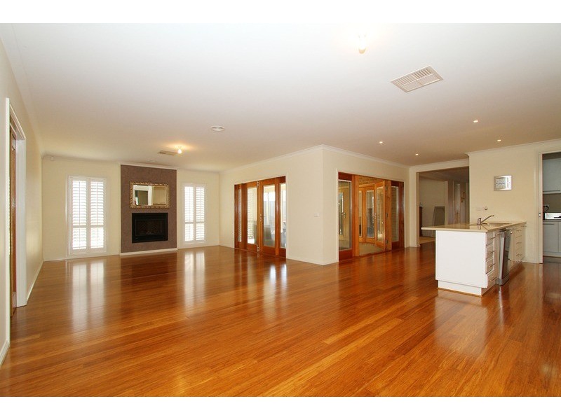 2 Savannah Court, Hillside VIC 3037