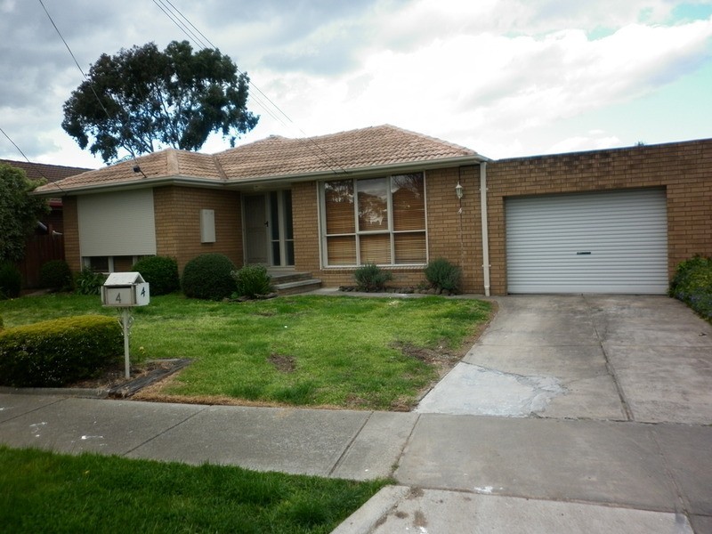 4 Chilterns Court, Kealba VIC 3021