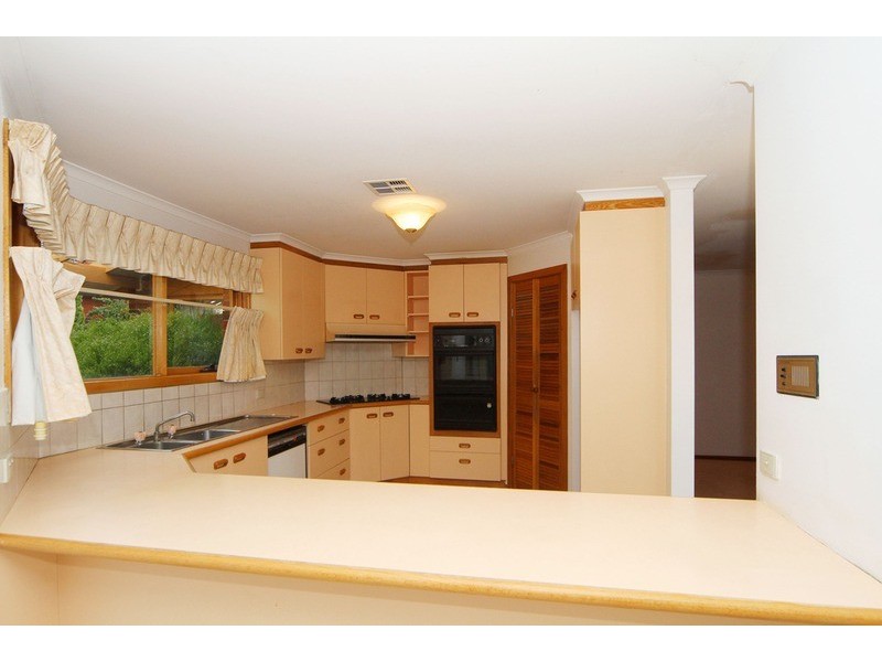 6 Bernborough Court, Keilor Downs VIC 3038