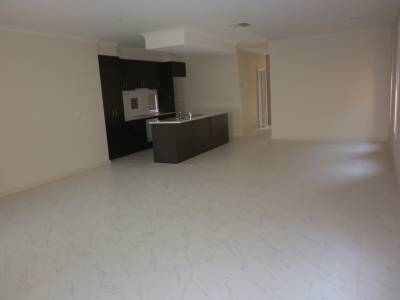 13A Kingsley Place, Delahey VIC 3037