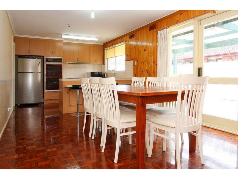 1/13 Argyll Street, Sydenham VIC 3037