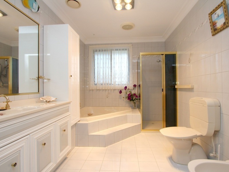 26 Verona Drive, Taylors Lakes VIC 3038