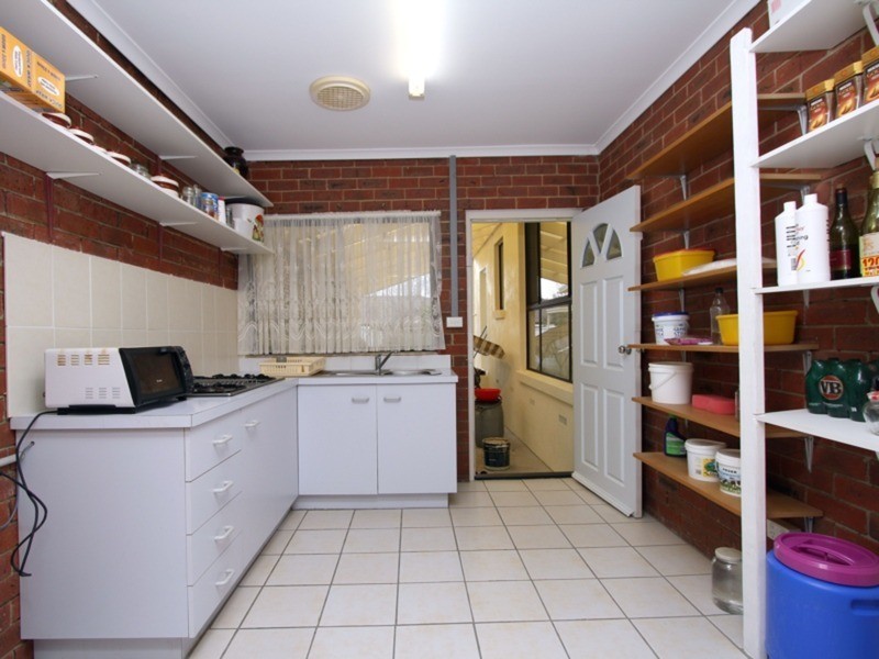 26 Verona Drive, Taylors Lakes VIC 3038