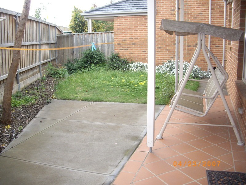 6/19 Overton Lea Boulevard, Sydenham VIC 3037