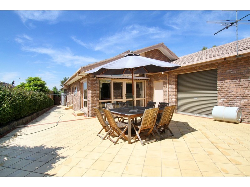 1 Munich  Drive, Keilor Downs VIC 3038