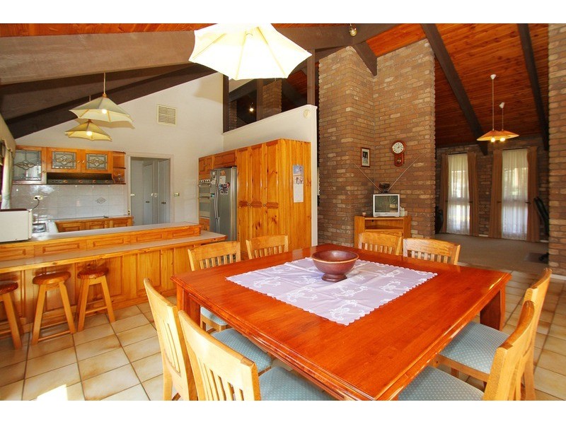 1 Munich  Drive, Keilor Downs VIC 3038