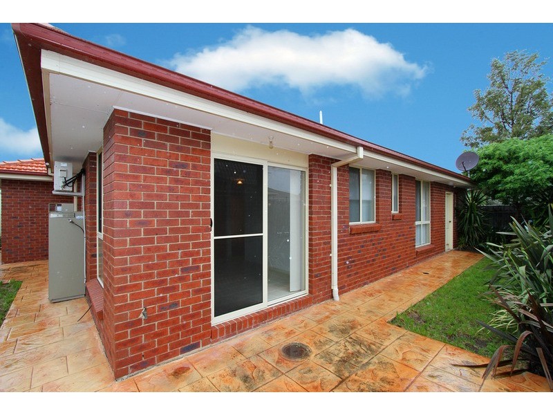 2/12 Gibson Court, Sydenham VIC 3037