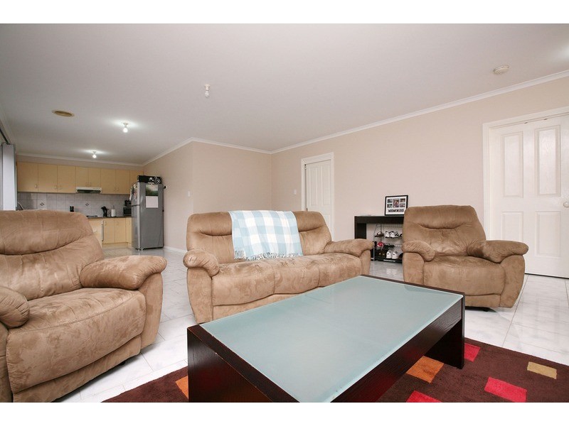 13 Marylou Court, Delahey VIC 3037