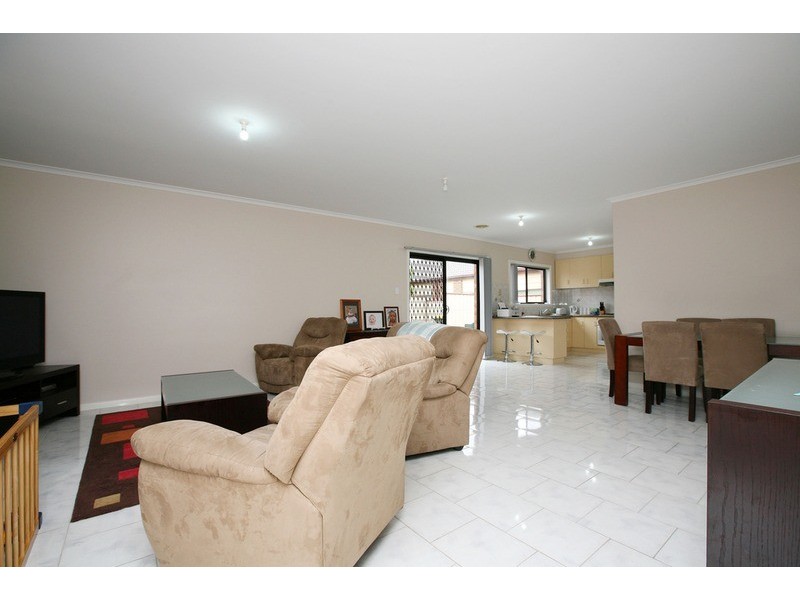 13 Marylou Court, Delahey VIC 3037