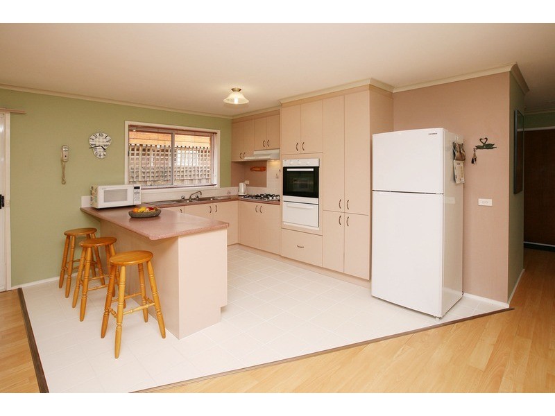 6 Dundee Way, Sydenham VIC 3037