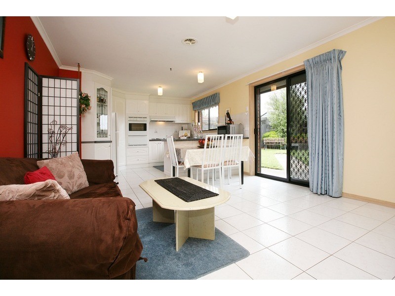 2A Vanessa Way, Delahey VIC 3037