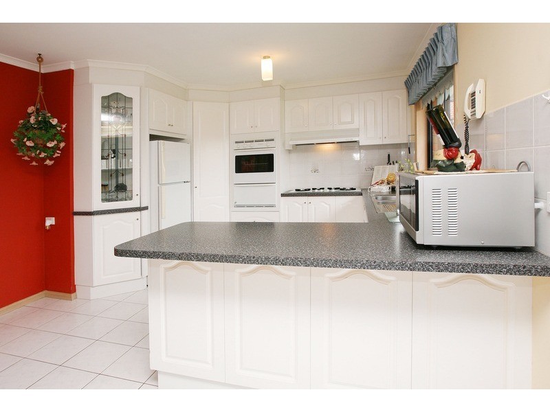 2A Vanessa Way, Delahey VIC 3037