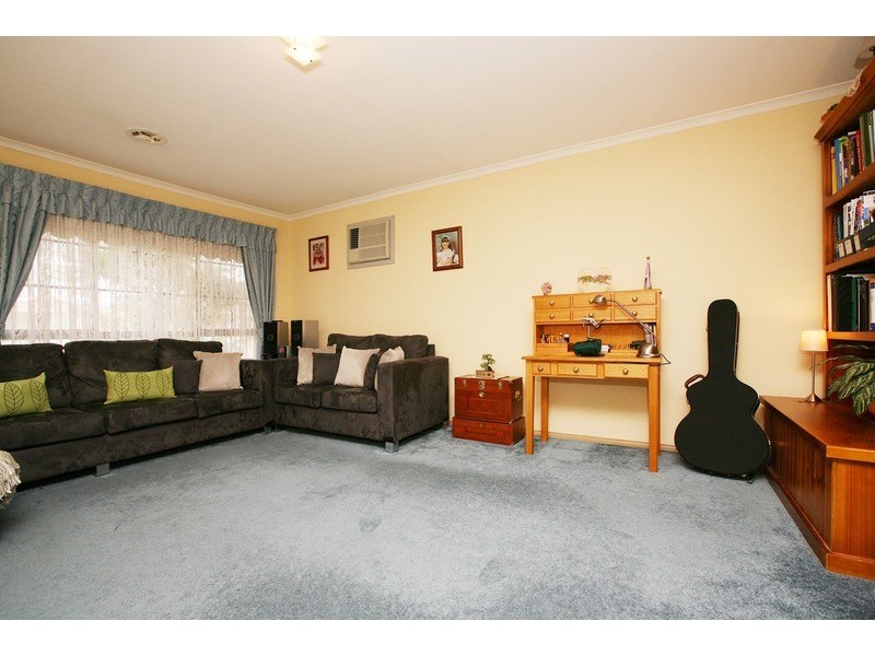 2A Vanessa Way, Delahey VIC 3037