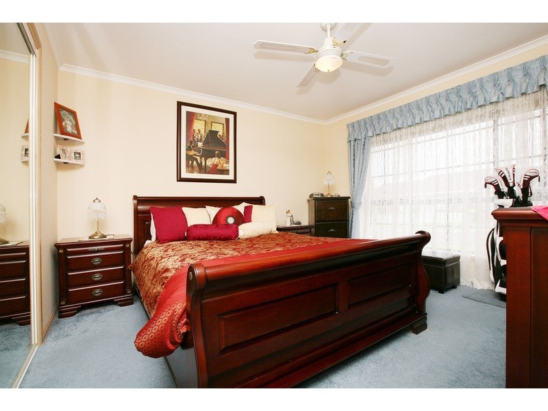 2A Vanessa Way, Delahey VIC 3037