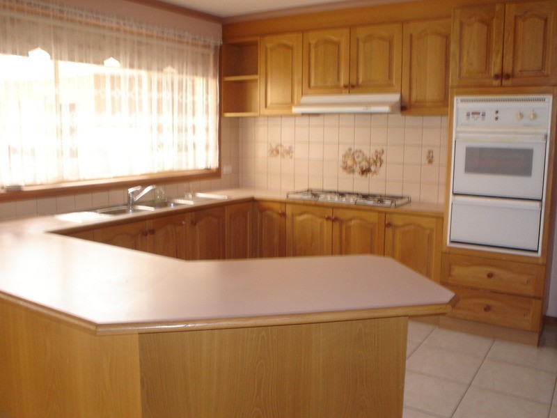 47 Australia Drive, Taylors Lakes VIC 3038