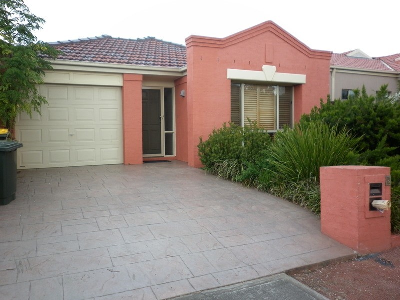 12 Saltbush Court, Sunshine West VIC 3020