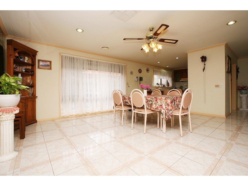 69 Australia Drive, Taylors Lakes VIC 3038