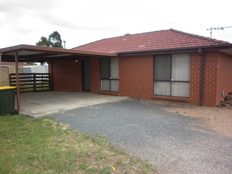 21 Tennyson Drive, Delahey VIC 3037