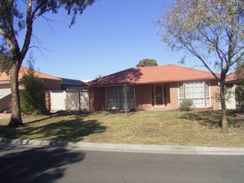 57 Saronvale Crescent, Hillside VIC 3037