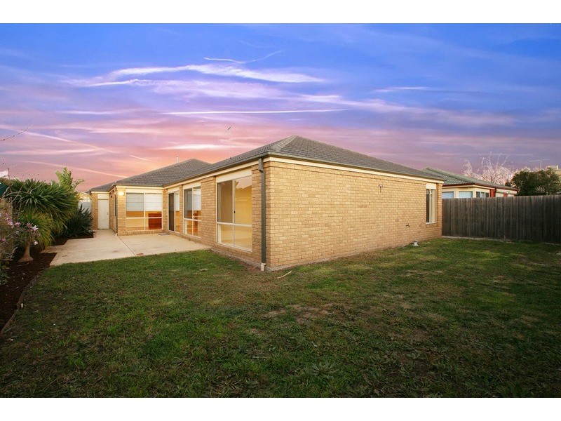5 Shannon Way, Sydenham VIC 3037