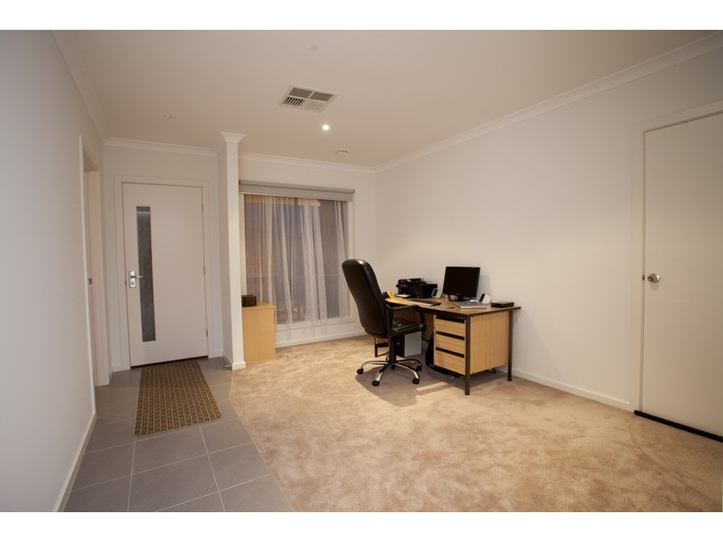 29 Sherrington Grange, Derrimut VIC 3030