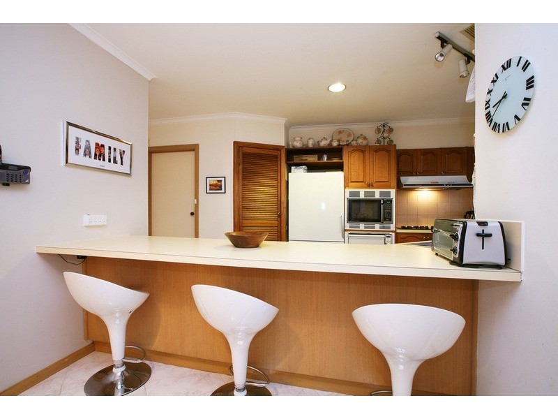 1 Dunraven  Court, Sydenham VIC 3037