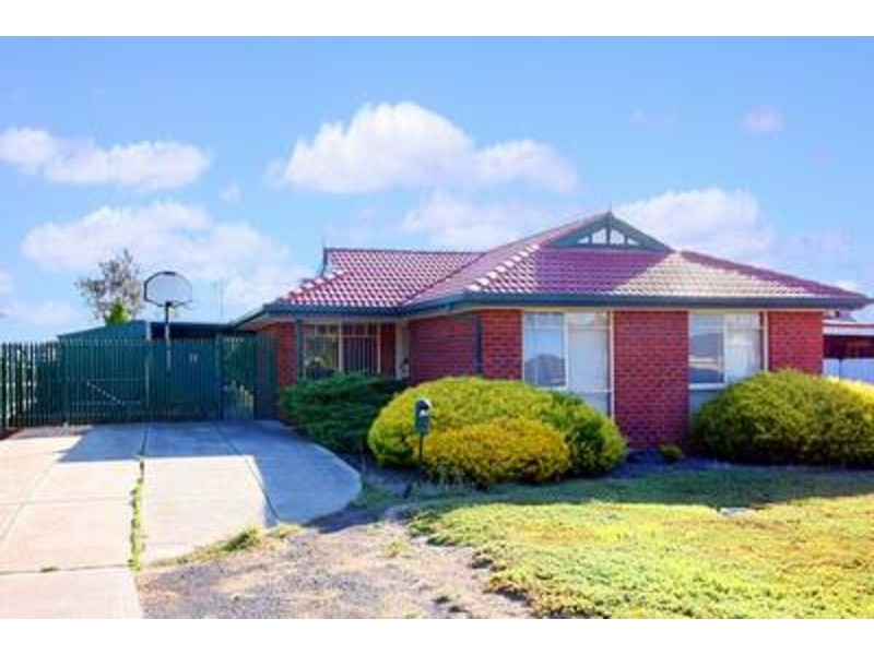 13 Chircop Close, Sydenham VIC 3037